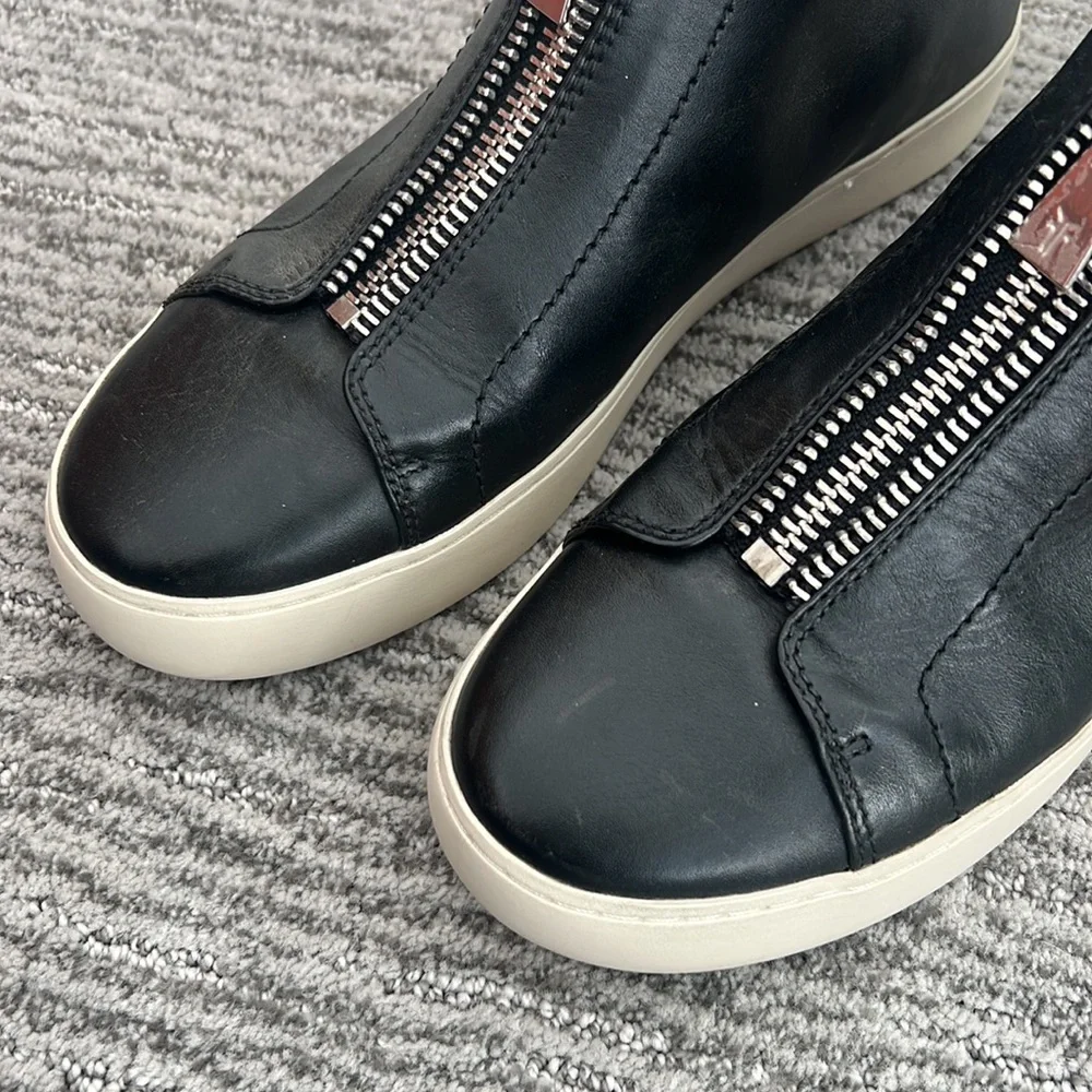 Frye Women's Lena Zip Black Leather shoes - Picture 4 of 7